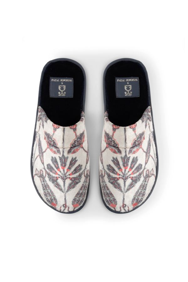 Velvet Wine : Mules - Payal Singhal X Fizzy Goblet