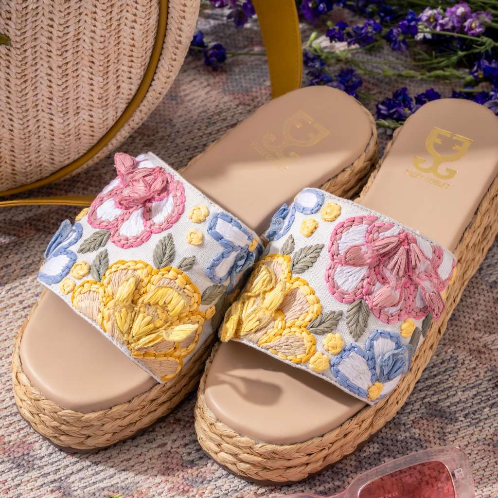 Bubble Yum : Slipon Espradrille Wedges