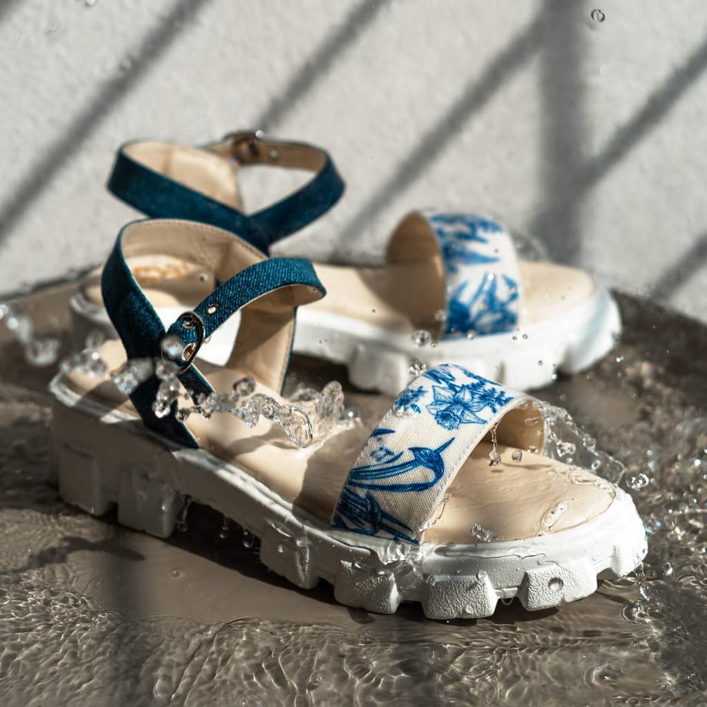 Caribbean Dreams : Splash Sandals