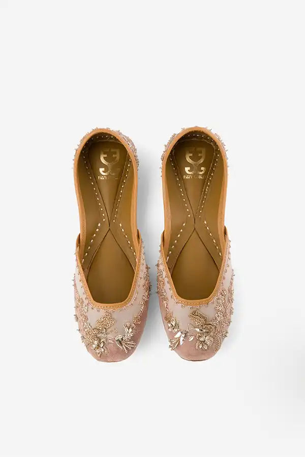 Dabka Darling : Juttis