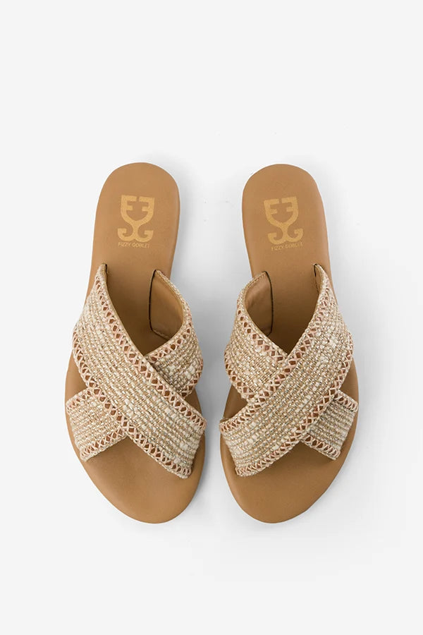 Dune it Right : Criss Cross Sandals