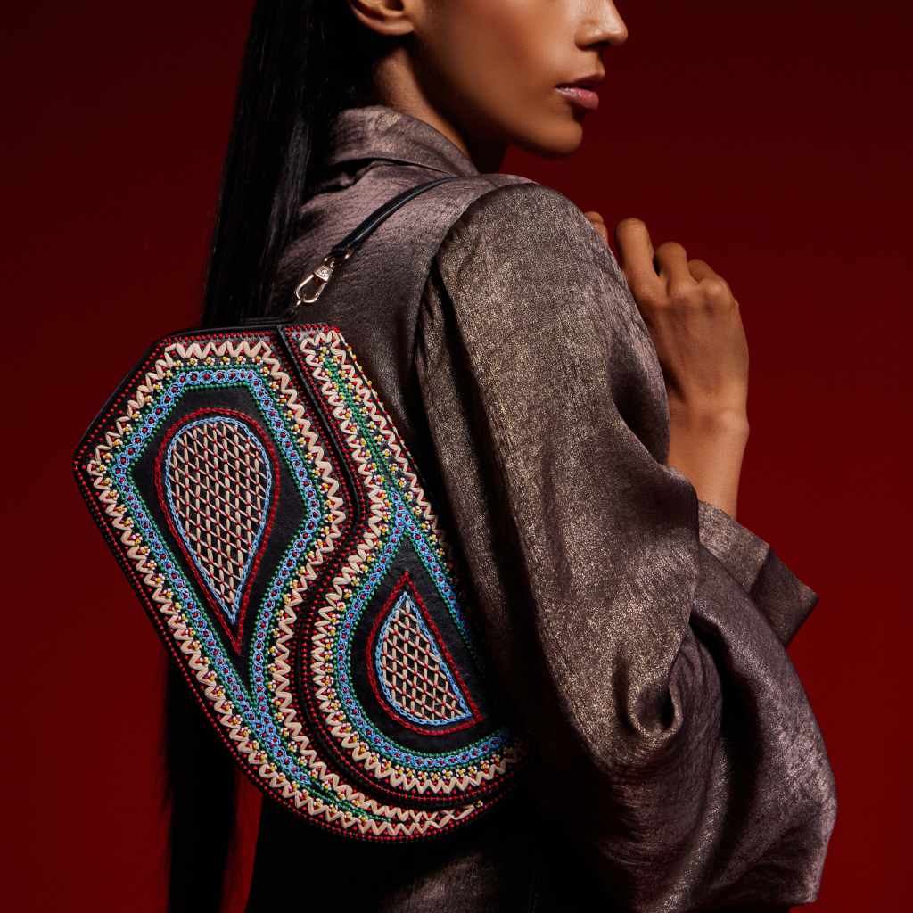 GEO Shoulder Bag Leather - Black (With Colourful Beads)