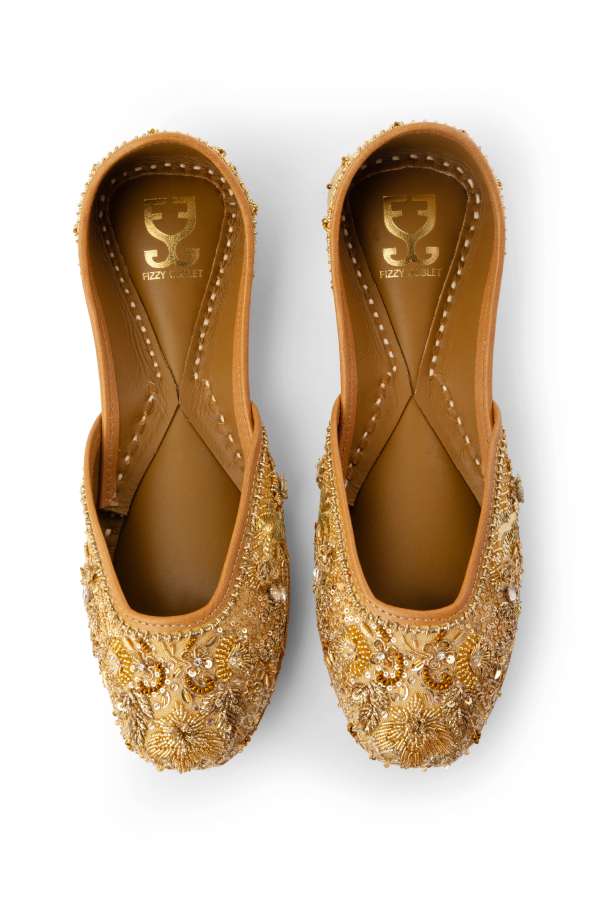 Golden Girl : Juttis