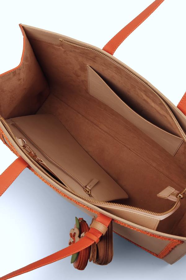 Main Squeeze : Tote Bag