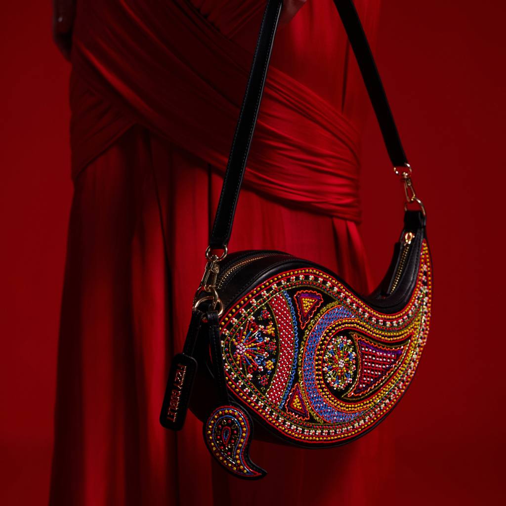 NEO Shoulder Bag Leather - Black (With Colourful Beads)