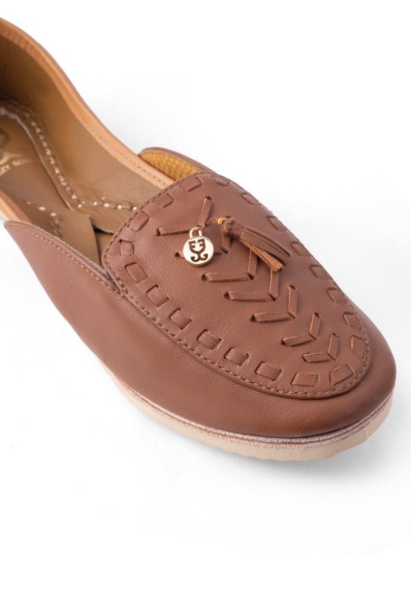Tan & Tassel : Loafers