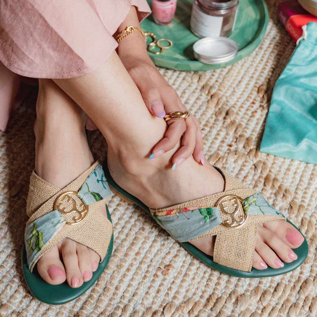 Hey Jute! : Criss cross - Payal Singhal X Fizzy Goblet - Limited Edition