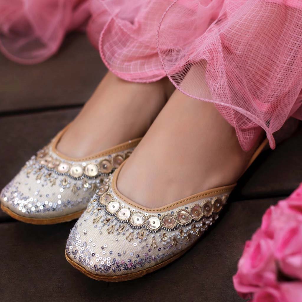 Pixie Dust : Juttis - Silver & Gold