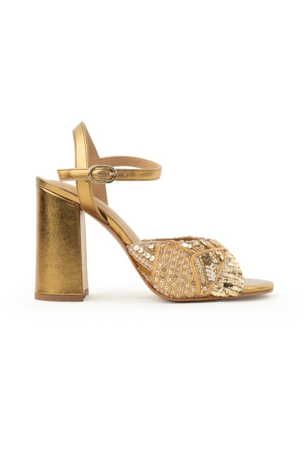 Aurora : Tower Heels