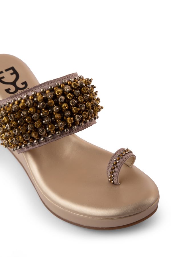 Bead-dazzled : Kolha Wedge - Kareena Kapoor Khan x Fizzy Goblet - Limited Edition