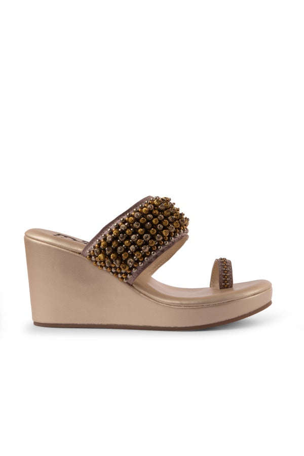 Bead-dazzled : Kolha Wedge