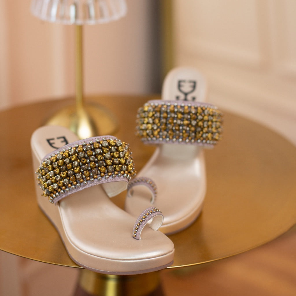 Bead-dazzled : Kolha Wedge