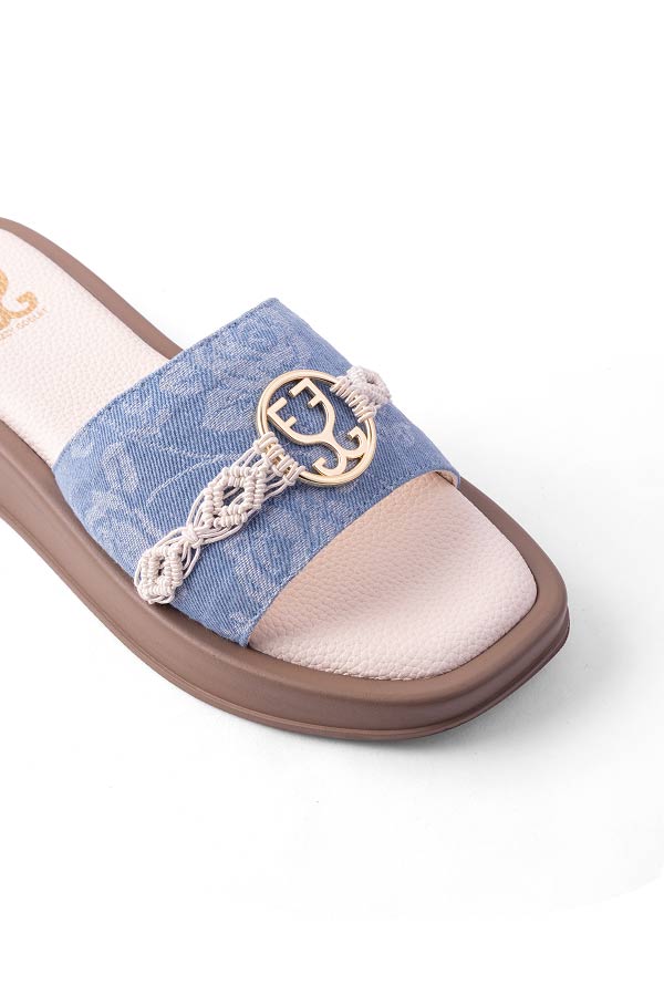 Blue Me Away : Bomba Sliders