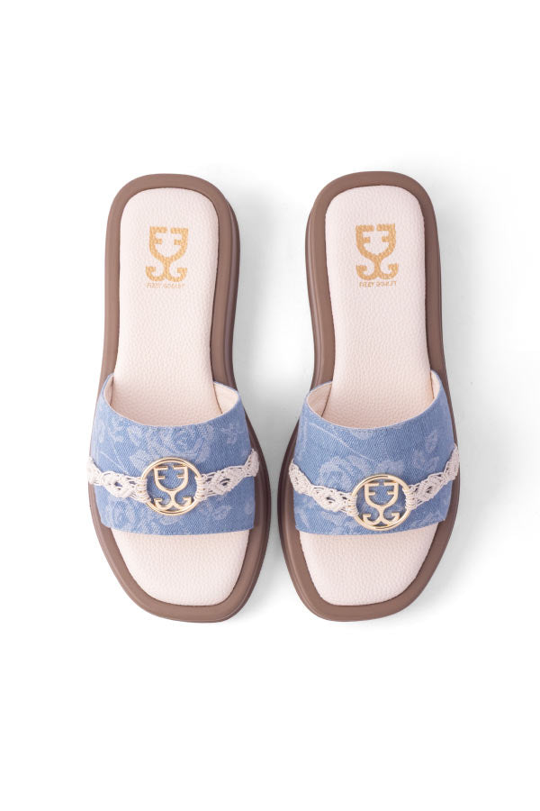 Blue Me Away : Bomba Sliders