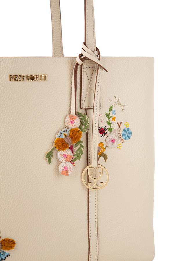 Fizzy Tote Leather – Cream (With honeybee and floral embroidery)