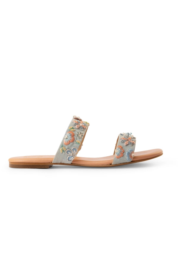 Daisy Daze : Sandals