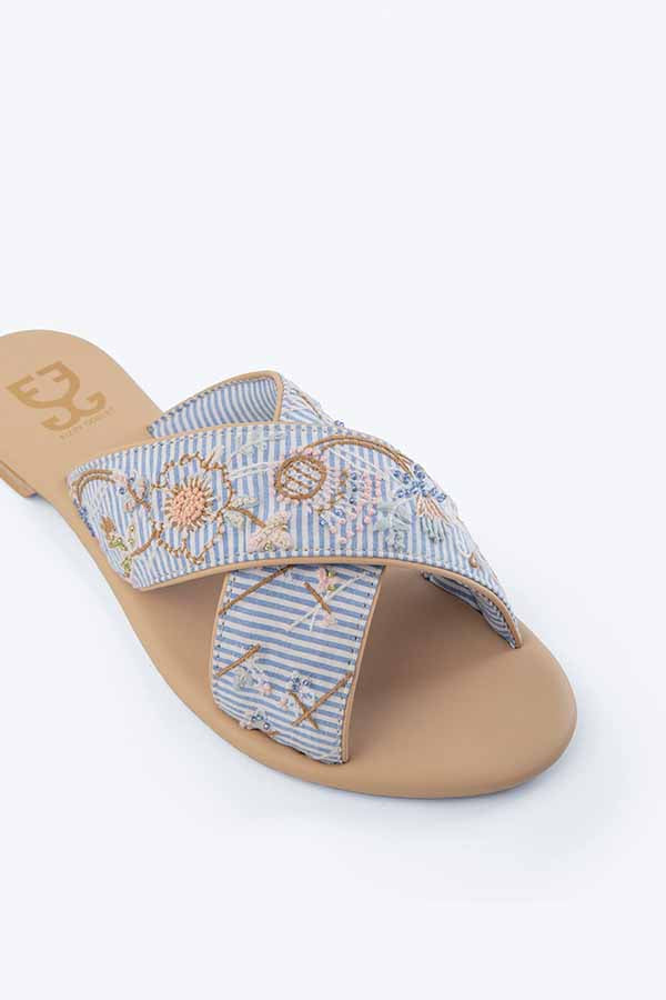 Stripe a Pose : Criss Cross Sliders