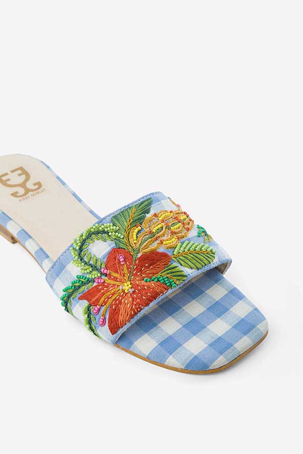 Brunch Bunch : Sandals
