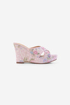 Lola : Criss Cross Wedges