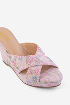 Lola : Criss Cross Wedges