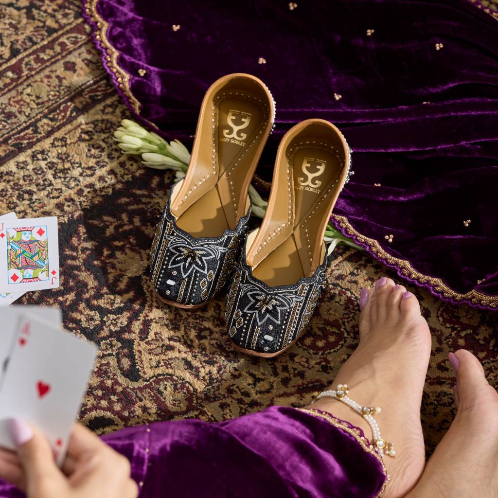 Get in Line : Juttis