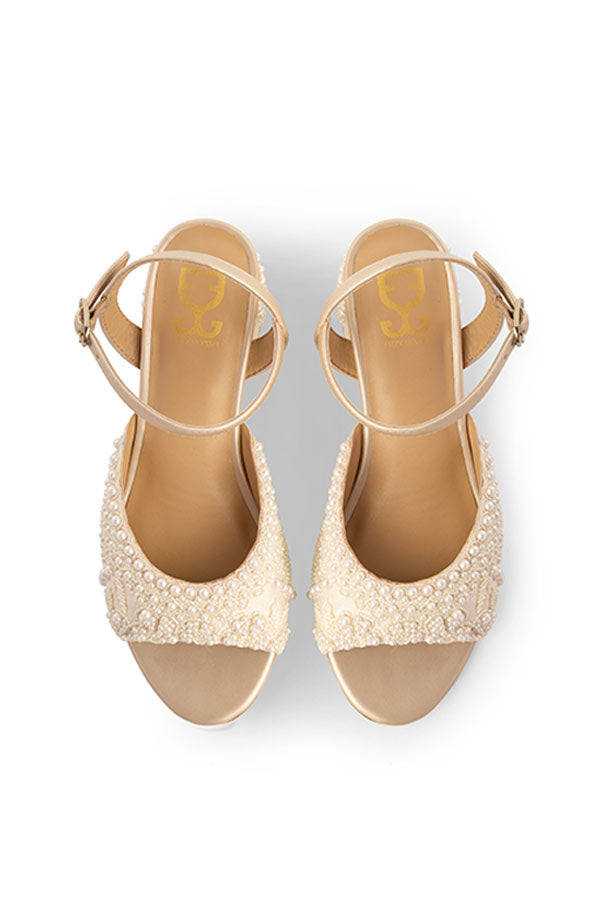 Pearls On The Floor : Sandal Heels