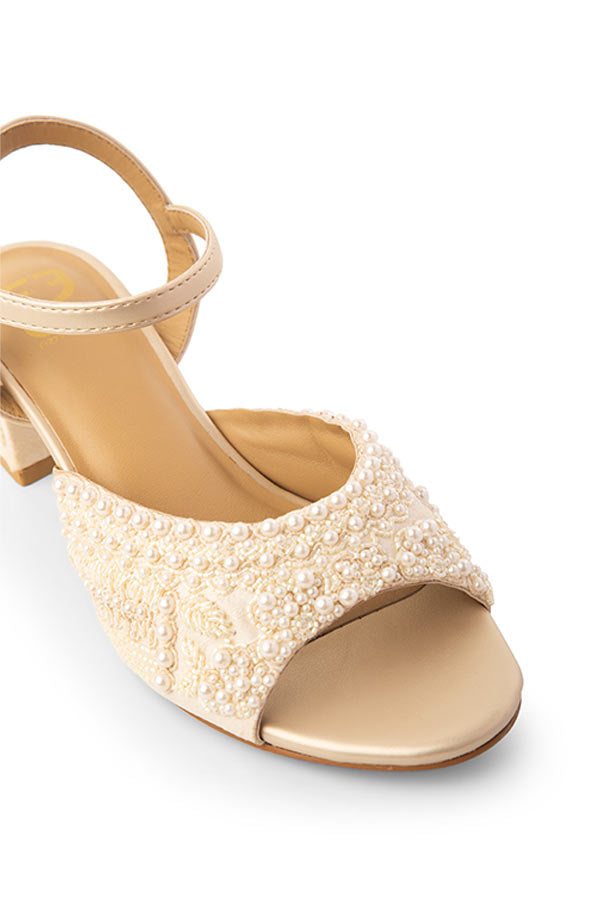 Pearls On The Floor : Sandal Heels