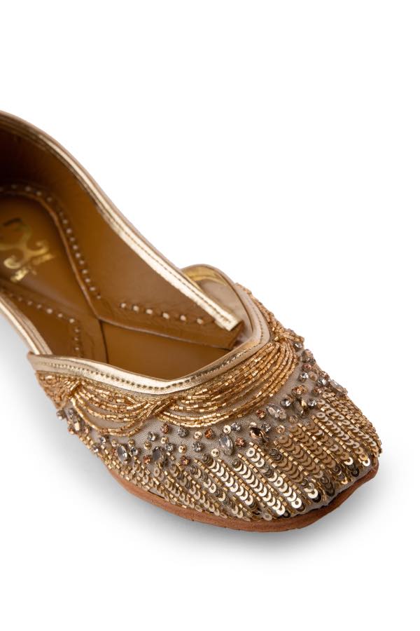 Gold Soul : Juttis - Kareena Kapoor Khan x Fizzy Goblet - Limited Edition