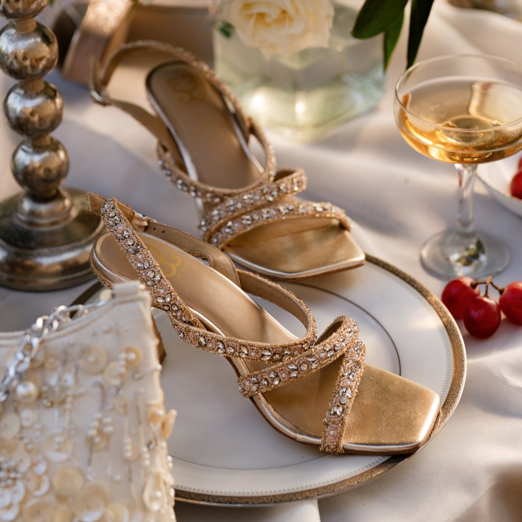 Gold Me Closer : Heels