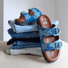 Very Blueberry : Platform Sliders