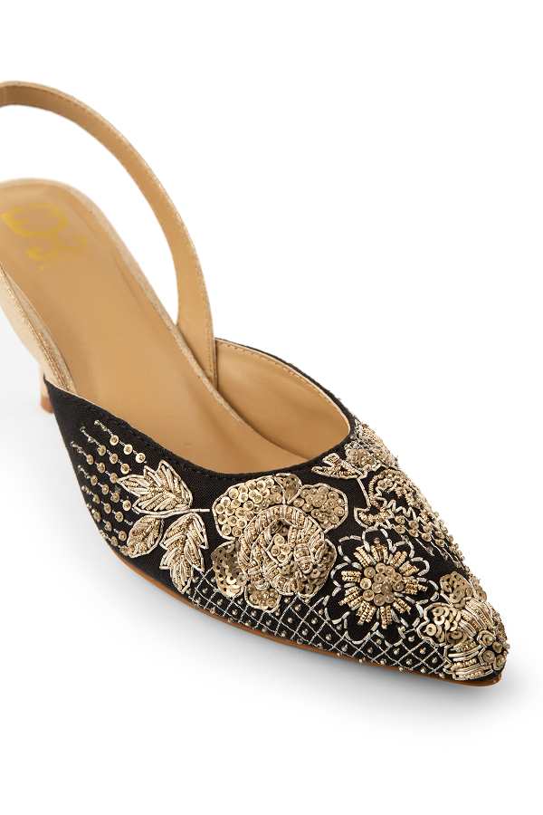 Midnight Vows : Mule Heels