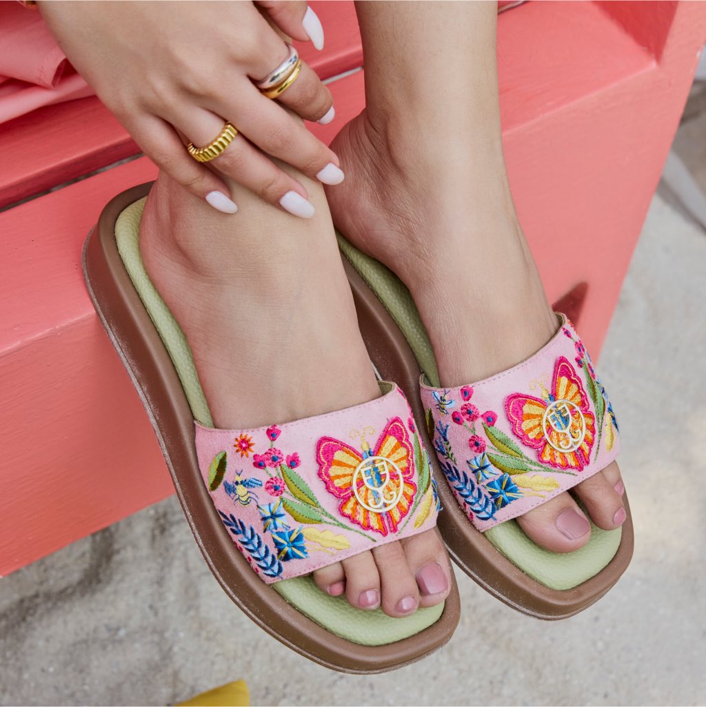 Miss Minty : Bomba Slip Ons