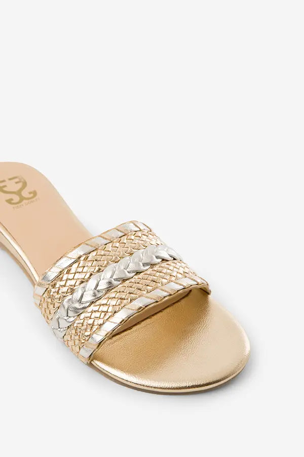 Mixed Signals : Sandal Heels