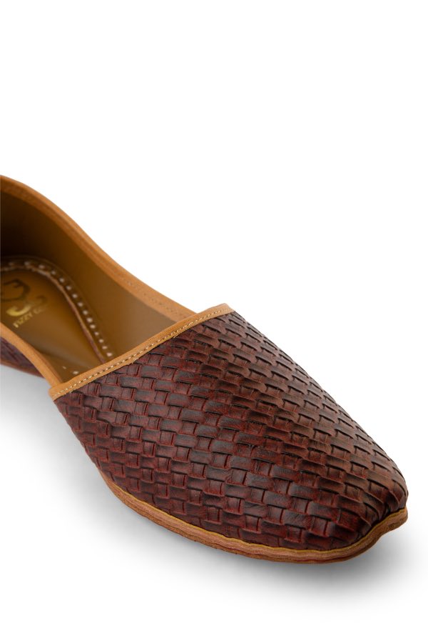 Pattern-Breaker Brown : Juttis For Men