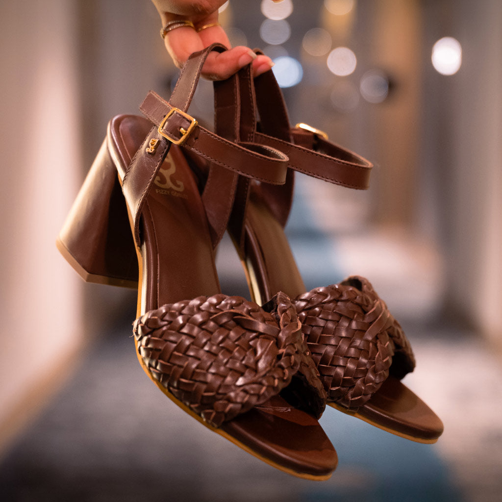 Plot Twist : Sandal Heels