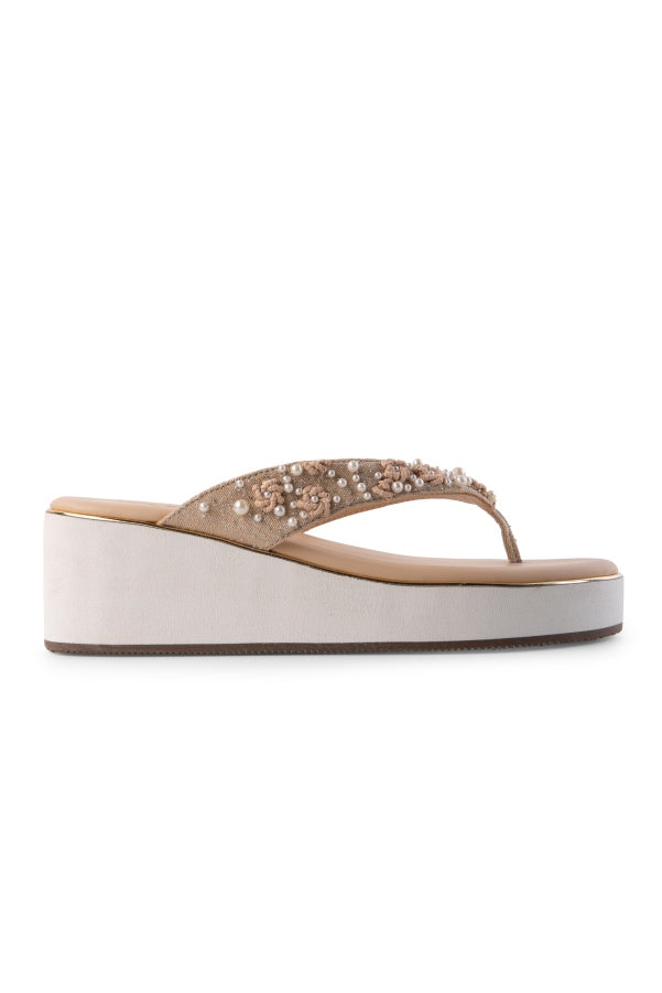 Shell of a Time : Wedge Heels