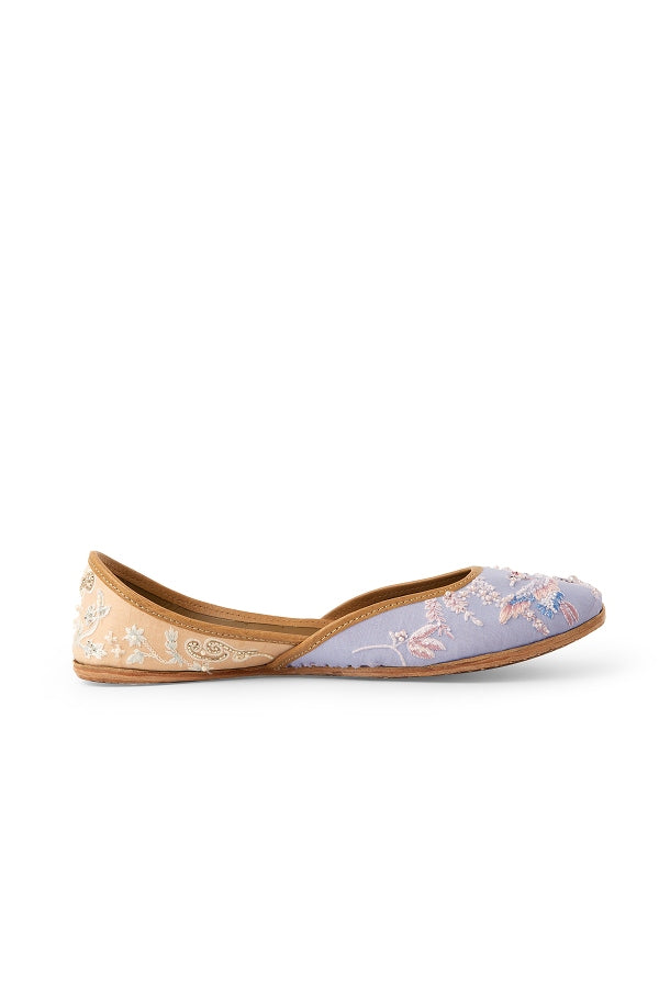 Something Blue : Juttis