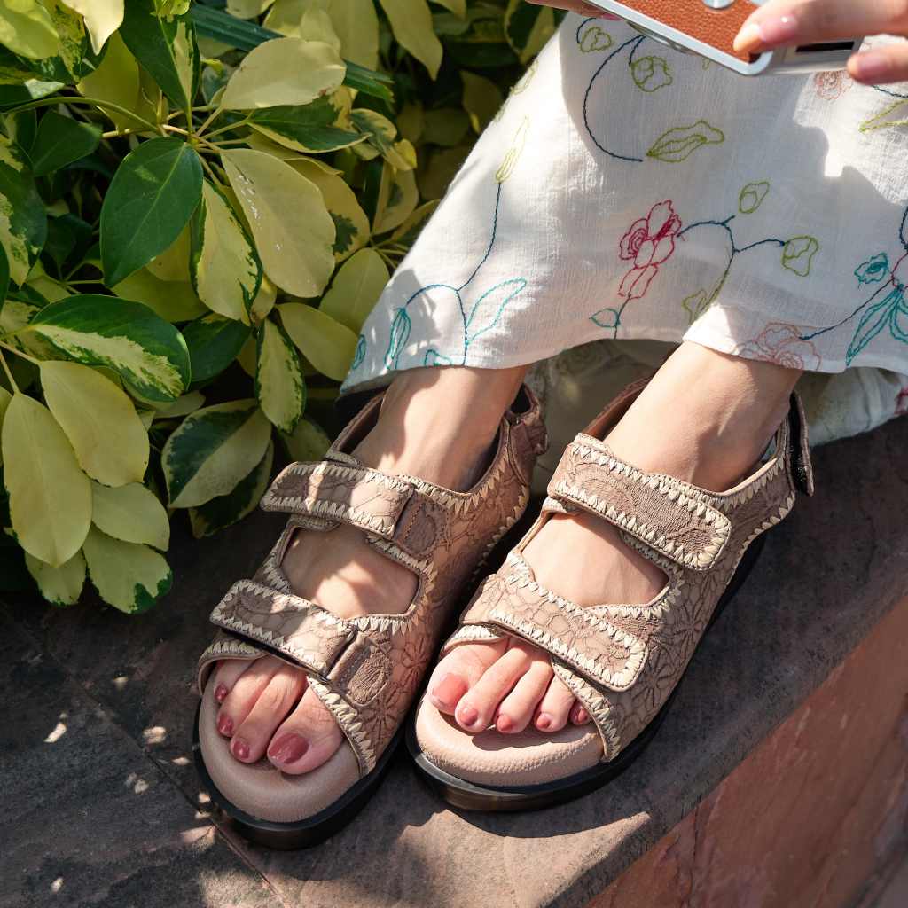 The Clay Date : Dad Sandals