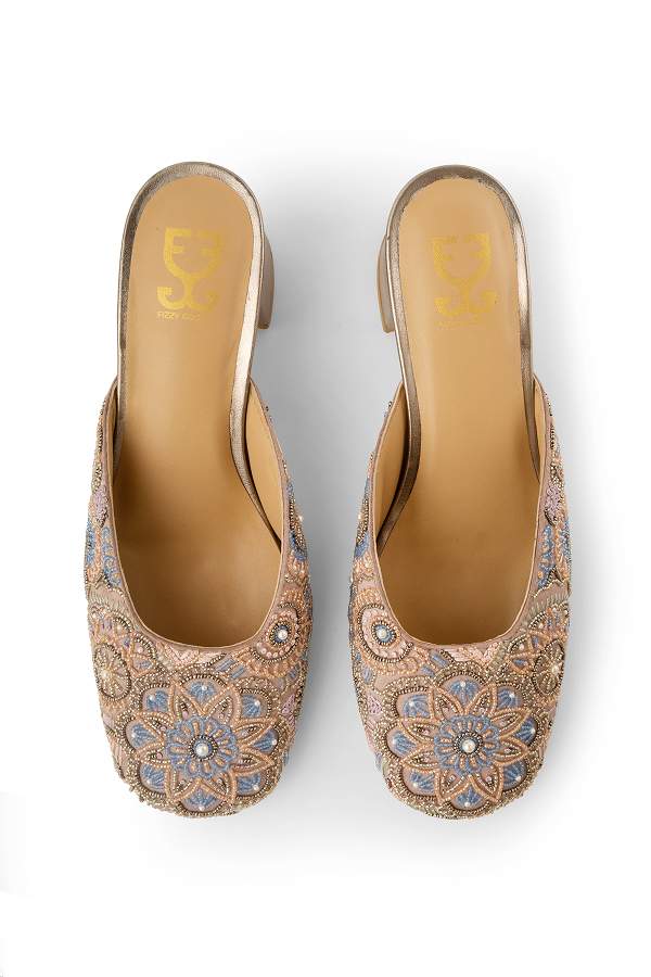 Under the Blue : Heels