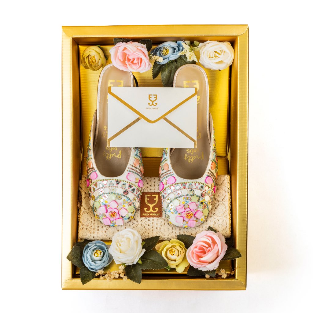 Wedding Gift Box - Meet Cute : Heels