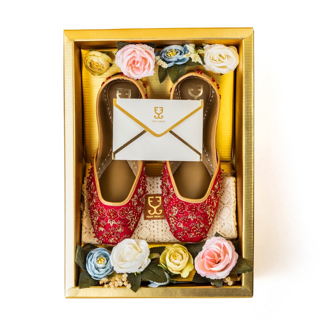 Wedding Gift Box - Scarlet Starlet : Juttis - Kareena Kapoor Khan x Fizzy Goblet