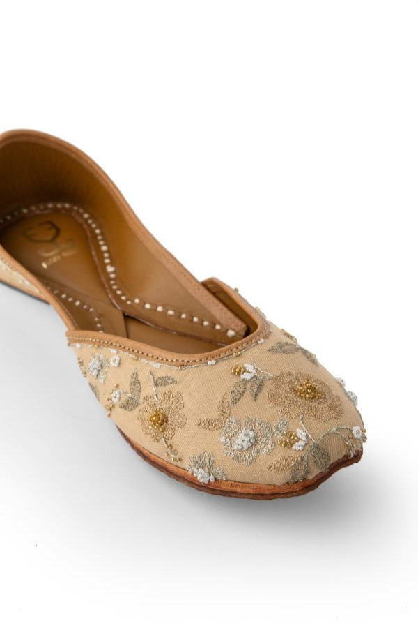 Zari, Not Sorry : Juttis