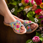Happy Bunch : Criss Cross Slides