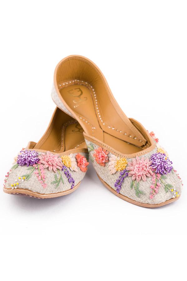 Take a Rain Bow : Juttis