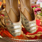 Golden Sunrise : Juttis