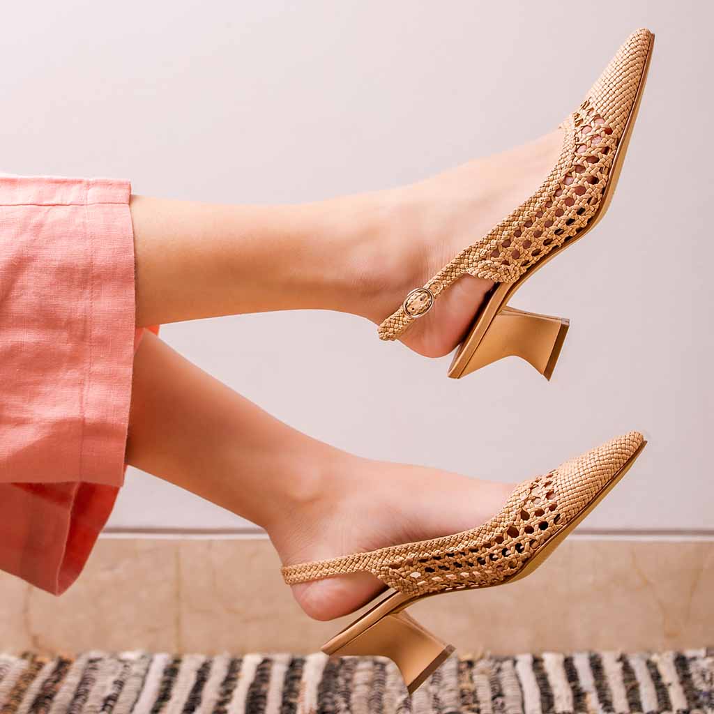 Email Escape : Mule Heels